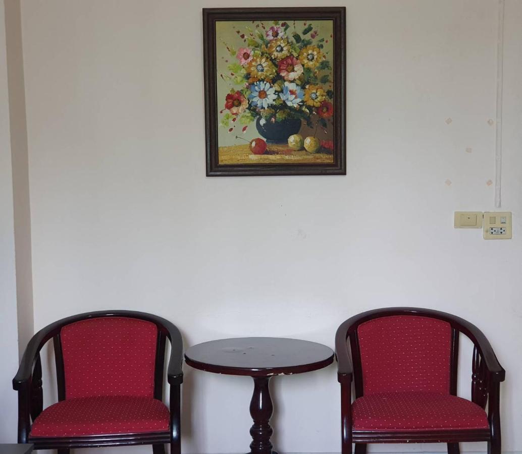 Hotel Matini Amata Ban Hua Phai Zewnętrze zdjęcie