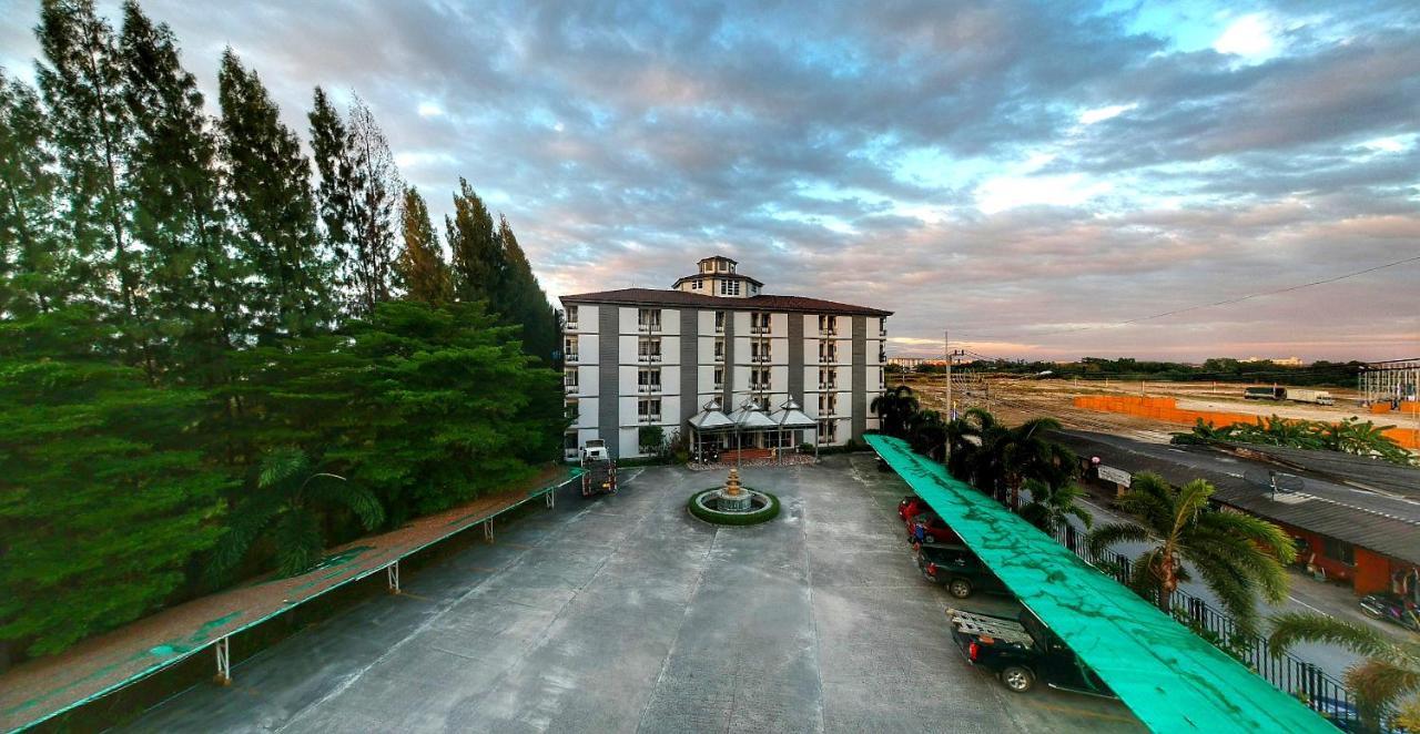 Hotel Matini Amata Ban Hua Phai Zewnętrze zdjęcie